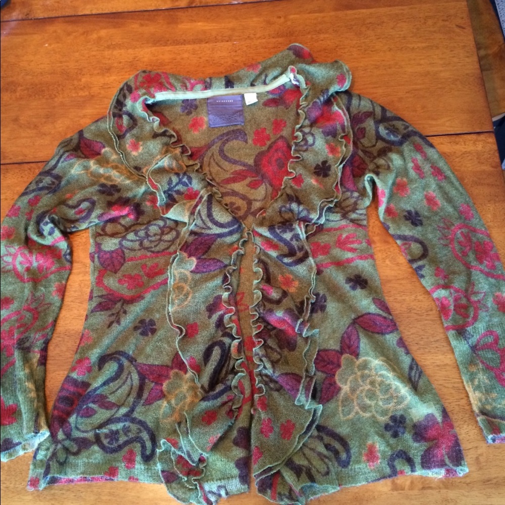 Gorgeous and feminine Guinevere ruffled sweater